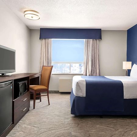 Travelodge By Wyndham Timmins Bagian luar foto