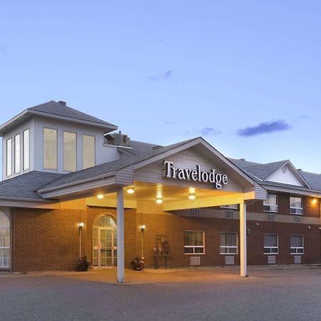 Travelodge By Wyndham Timmins Bagian luar foto